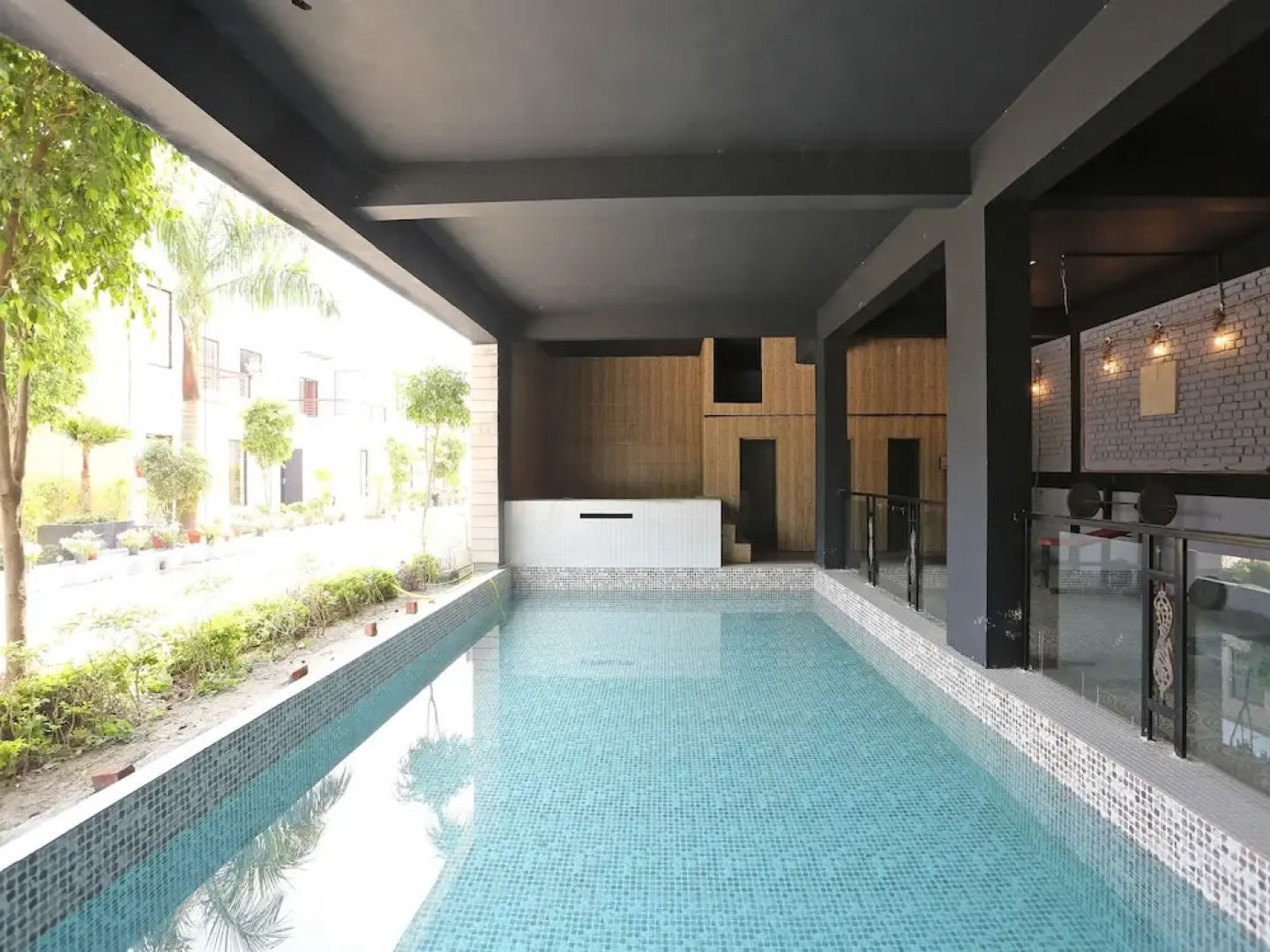 Capital O 24794 Aaryavan Resorts