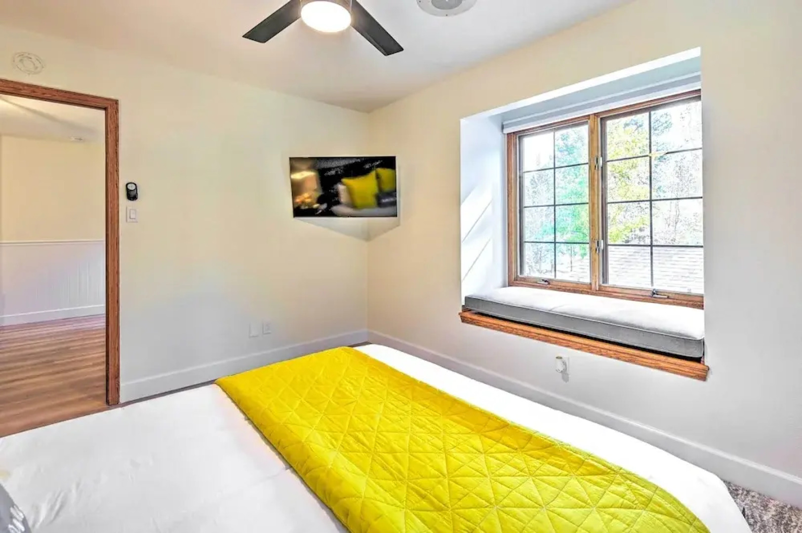 Spacious Flagstaff Home w/ Hot Tub & Grill!