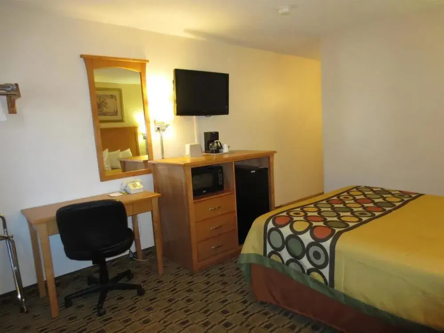 Super 8 Lawrence