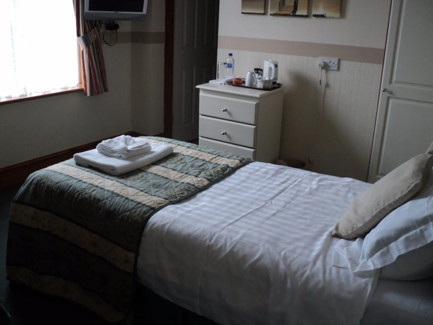 Grove House Guest House