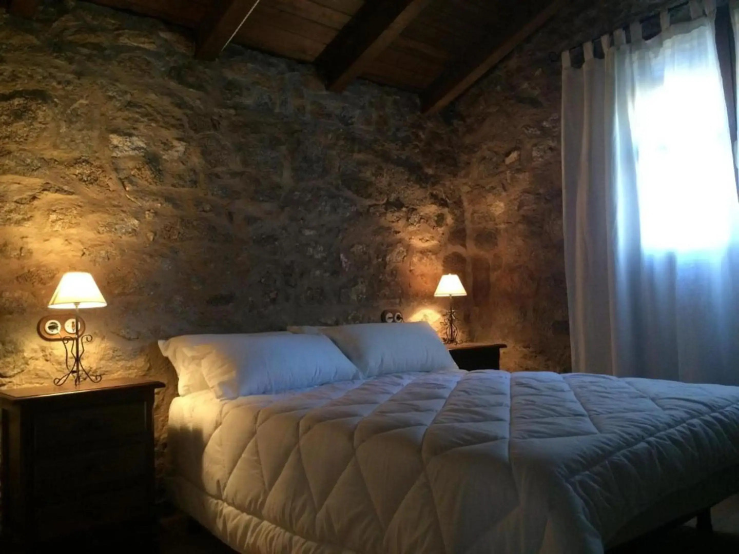 3 bedrooms house with shared pool enclosed garden and wifi at Alcaracejos