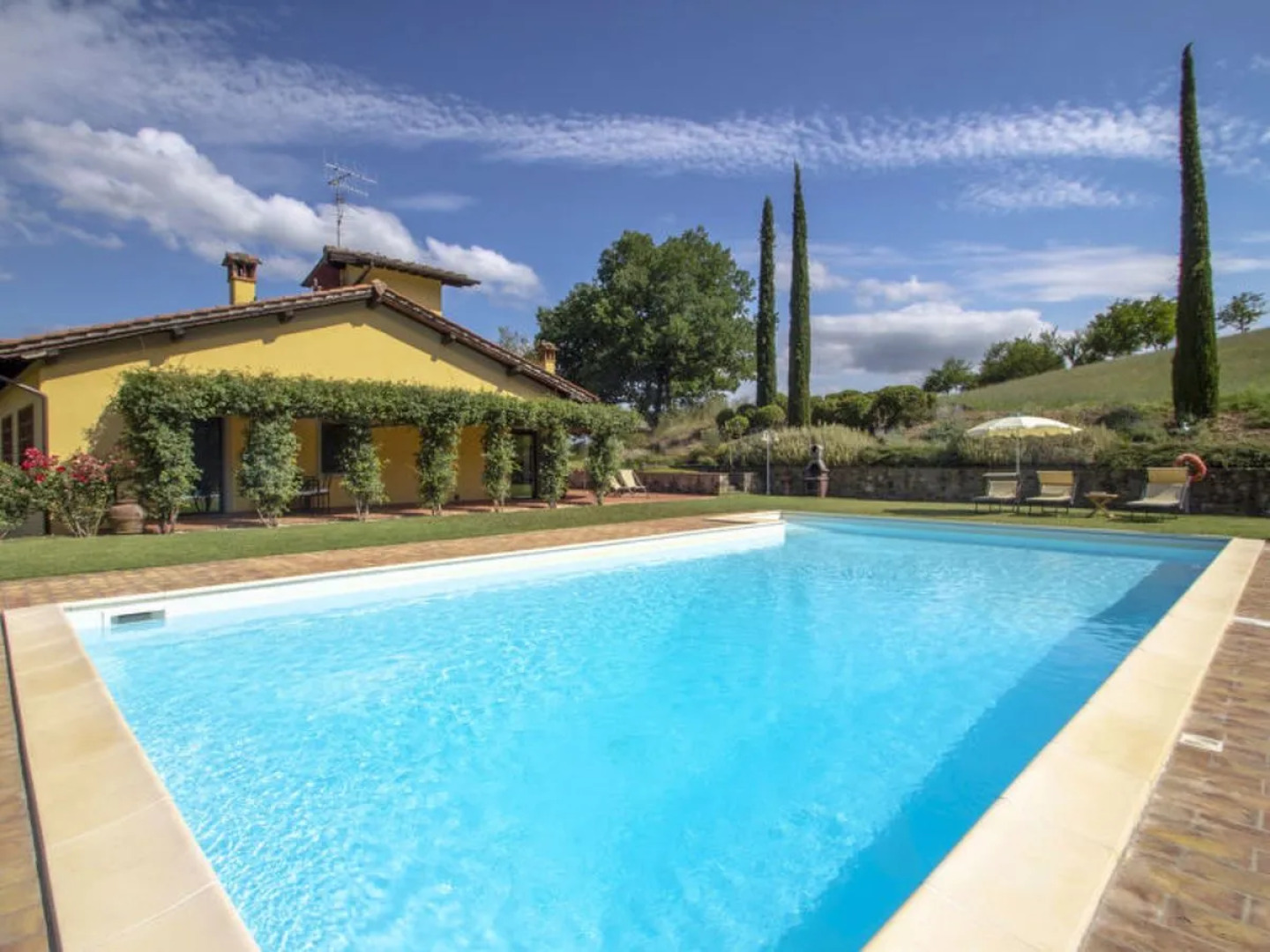 Castle Girasole San Giovanni