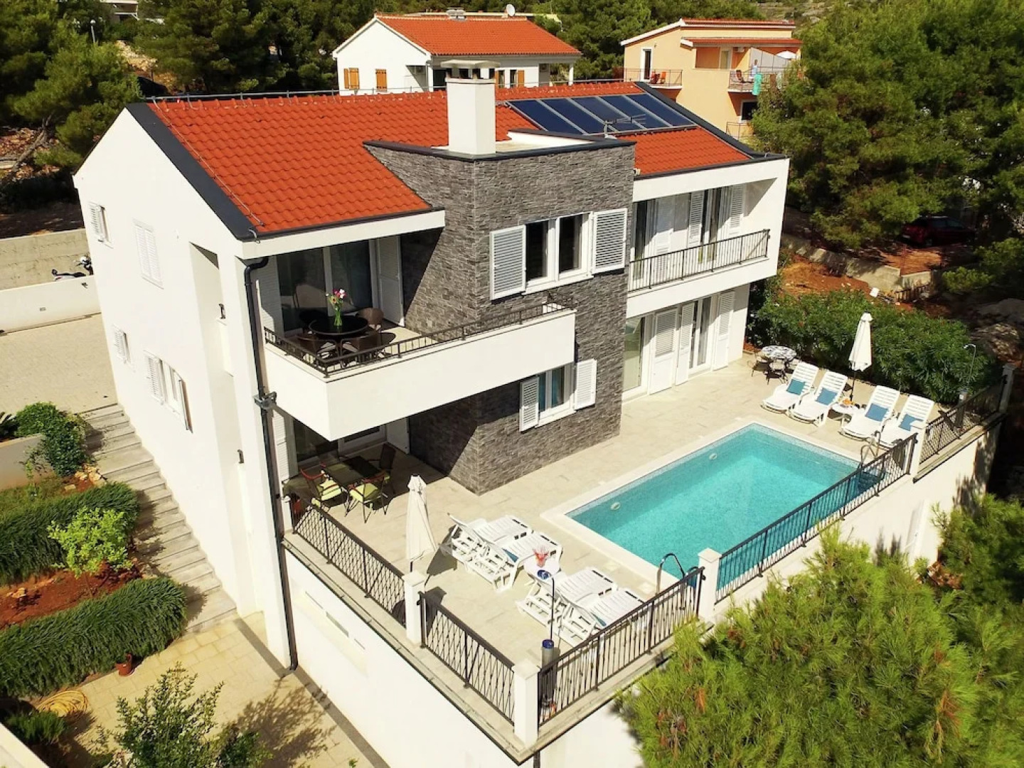 Modernistic Apartment in Primosten With Pool