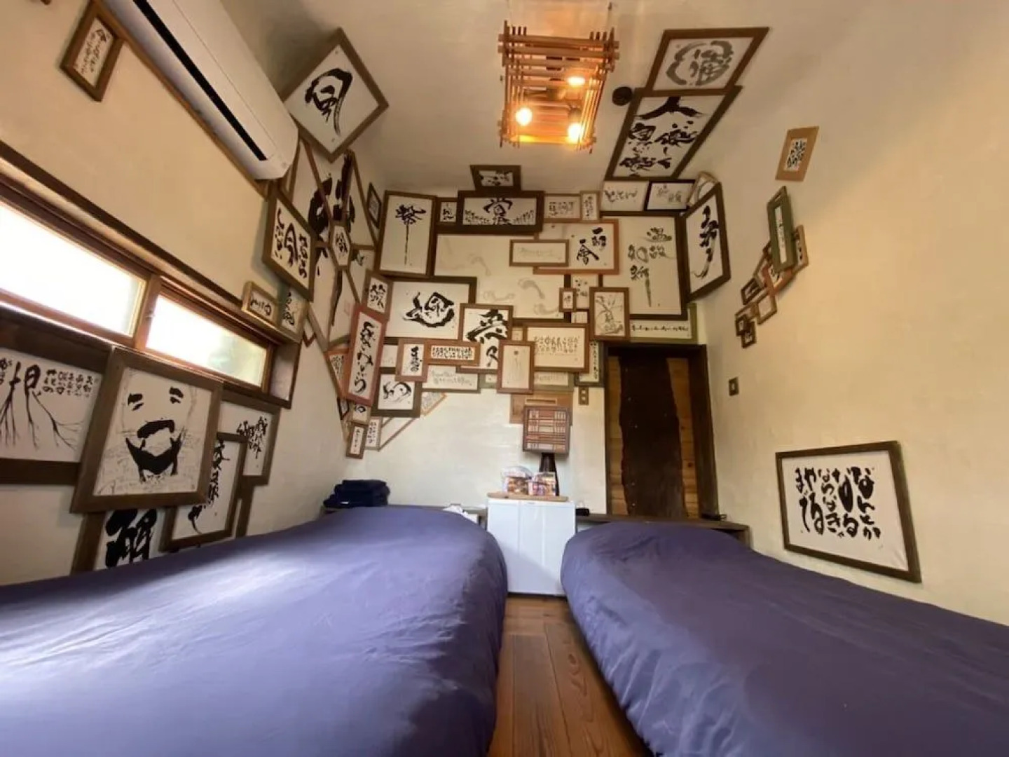 Cafe Bar & Hostel Go Me