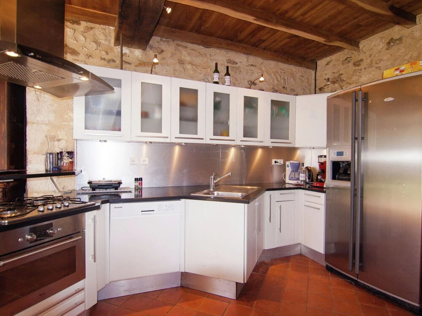 Warm Mansion with Swimming Pool in Sigoules France