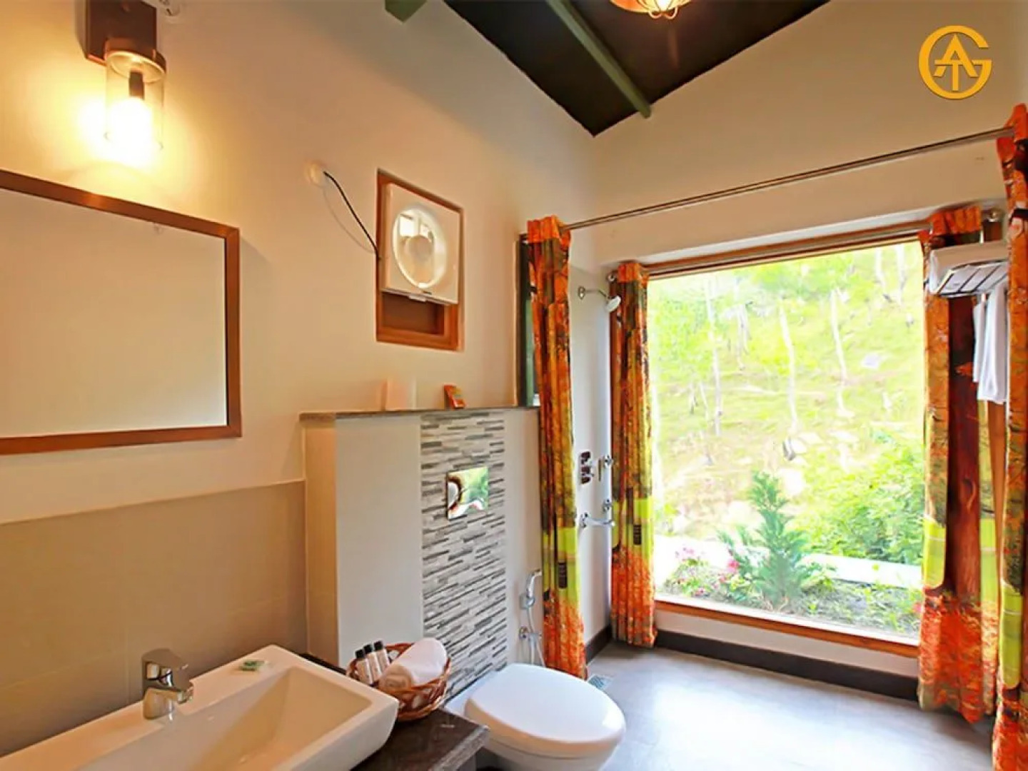 Queens Meadows by Sunshine & Smiles