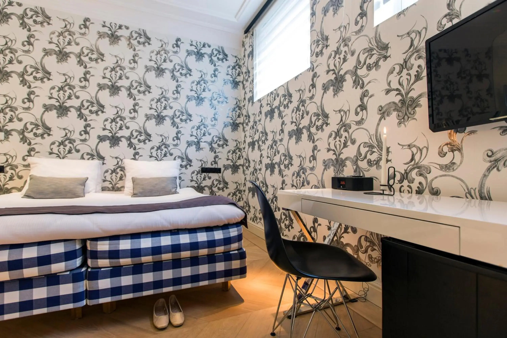 The Amsterdam Canal Hotel