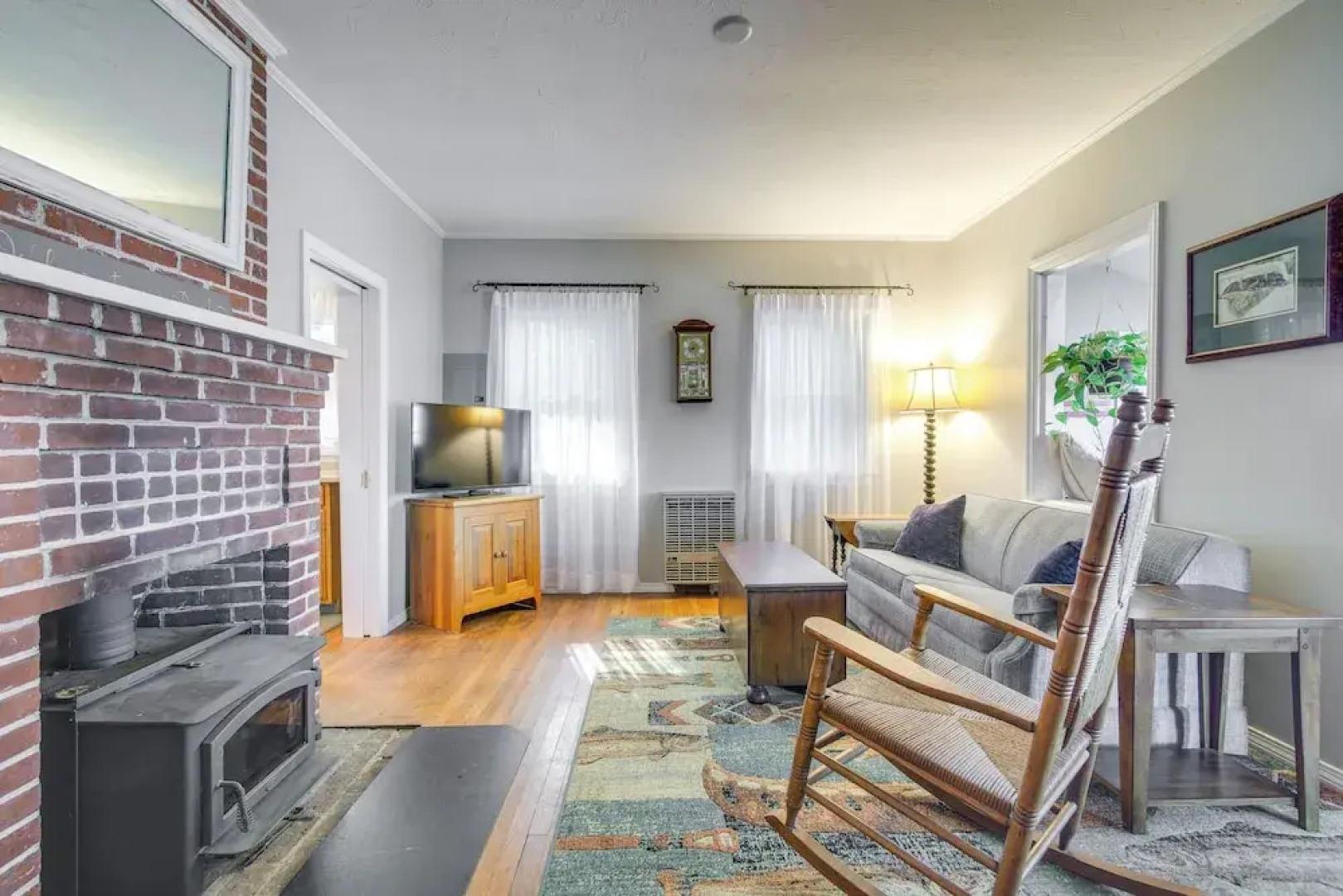 Quiet Plymouth Cottage on Great South Pond!