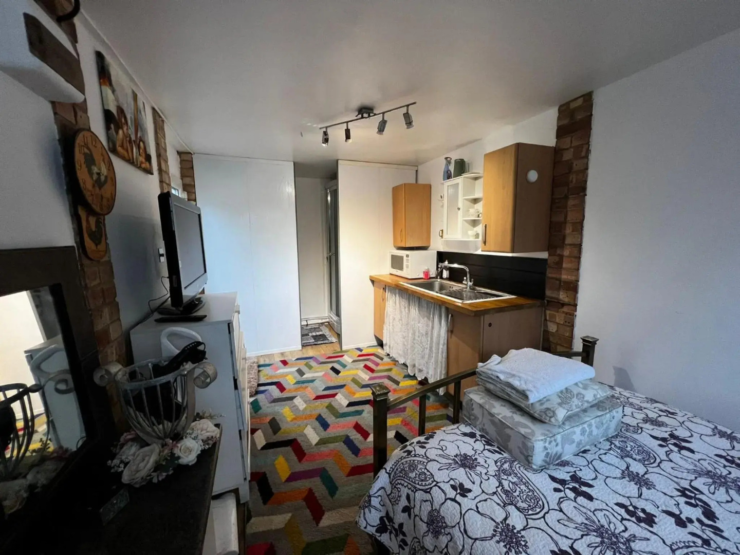 The Caduceus - Private Cabins