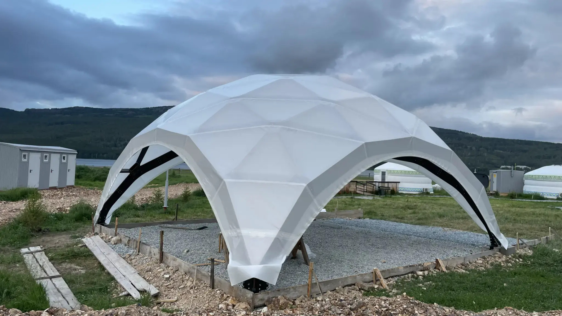 Юмарт озеро Талкас База семейного отдыха