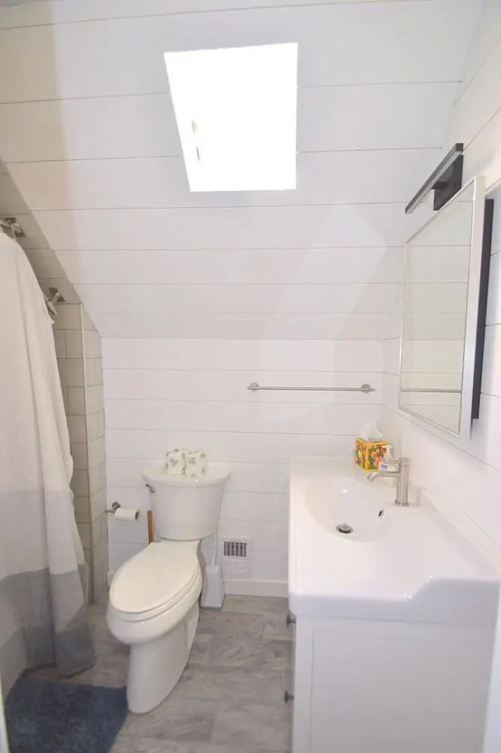 Rosies Creekside Retreat - 3 BR Escape!