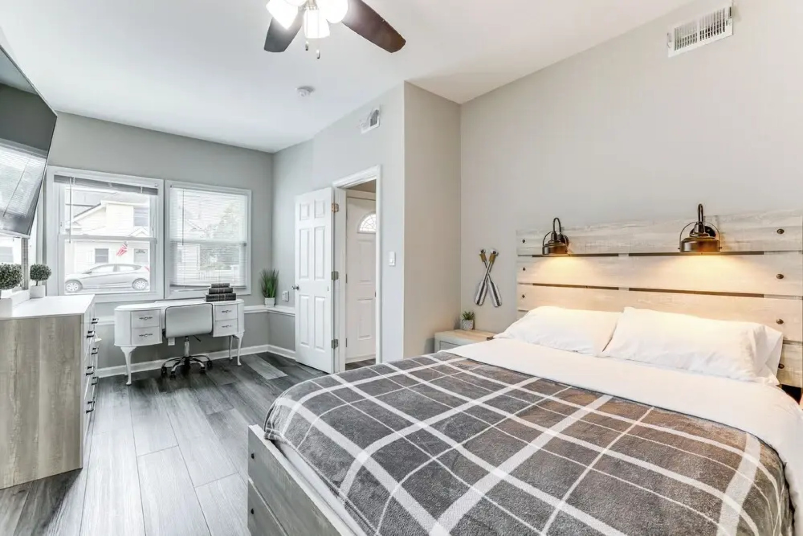 2 Blocks to Beach: Apt w/ Grill in Ocean Gate!