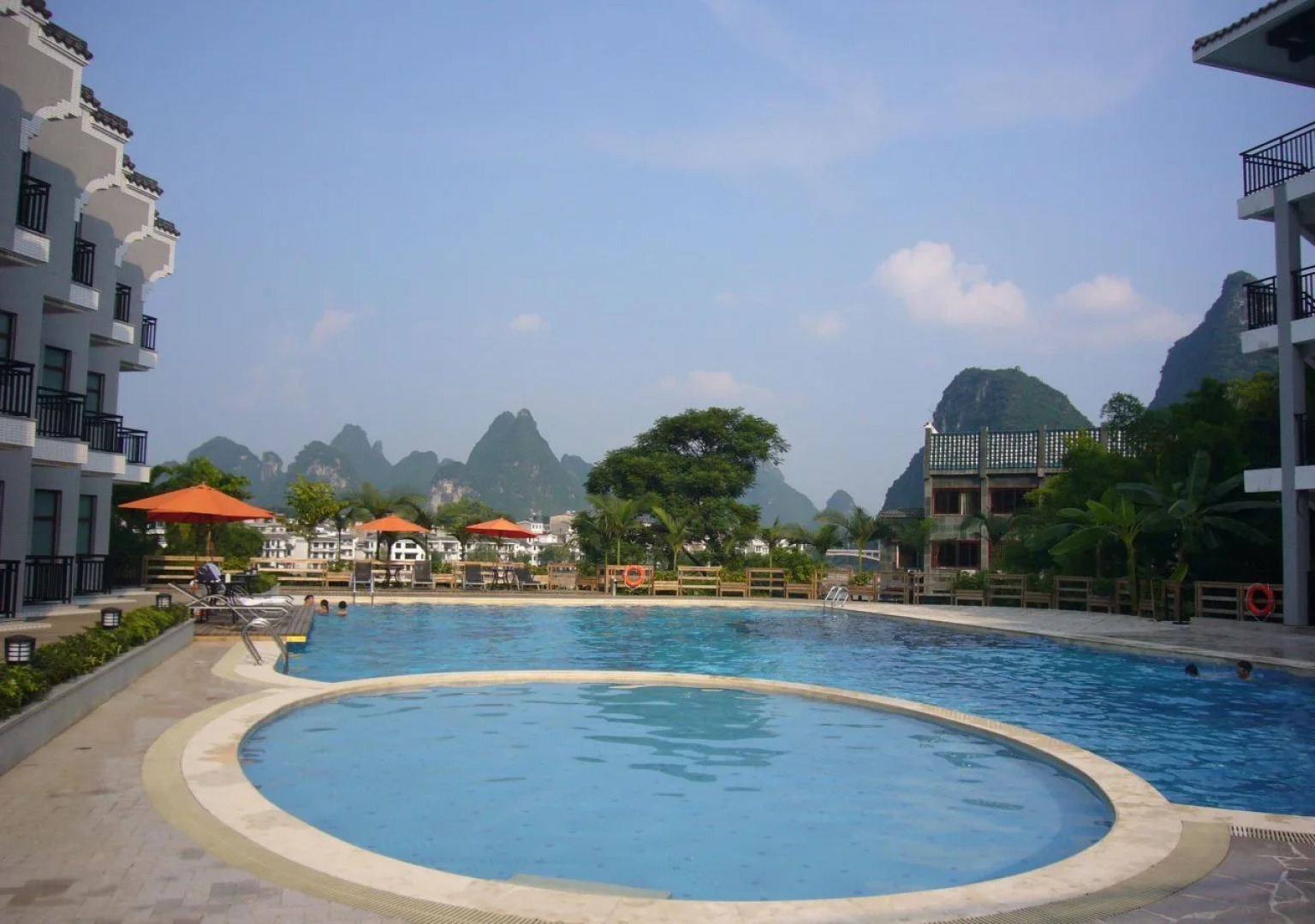 Green Lotus, River View Hotel