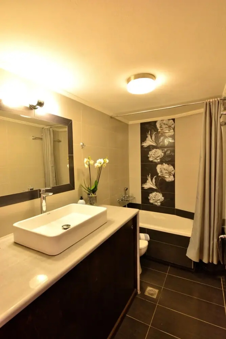 Luxury Suites in Stavromenos