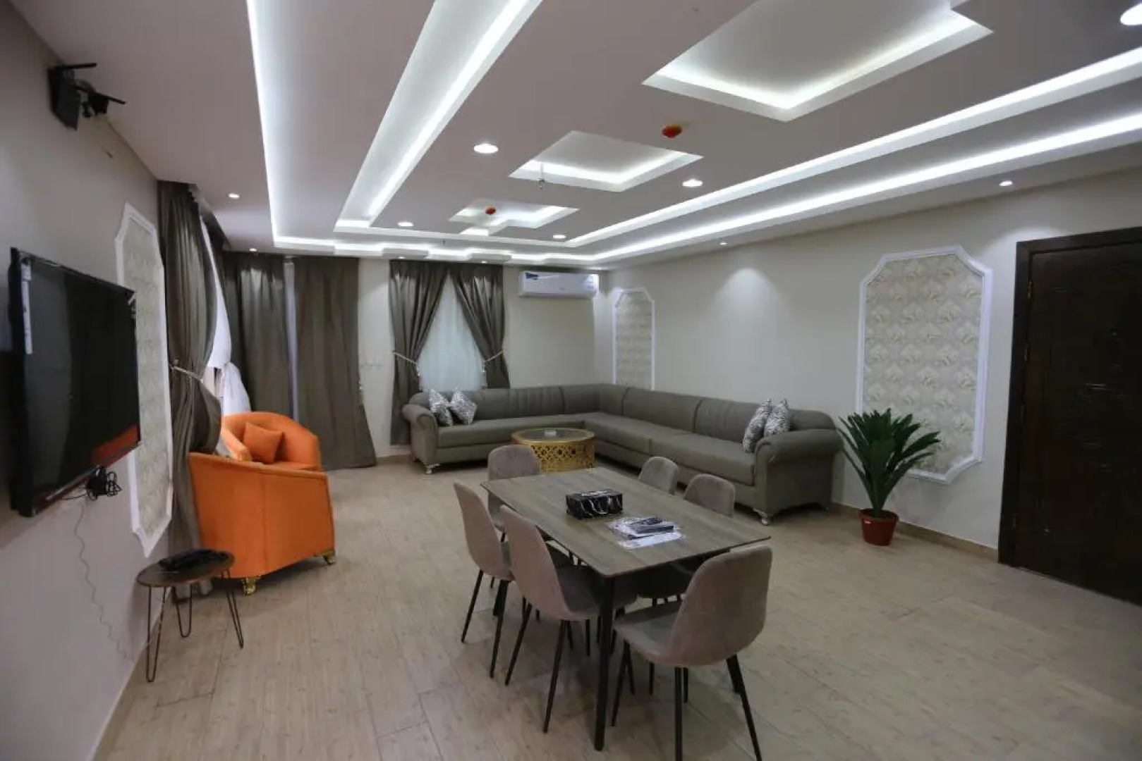 منتجع المخمل السياحي