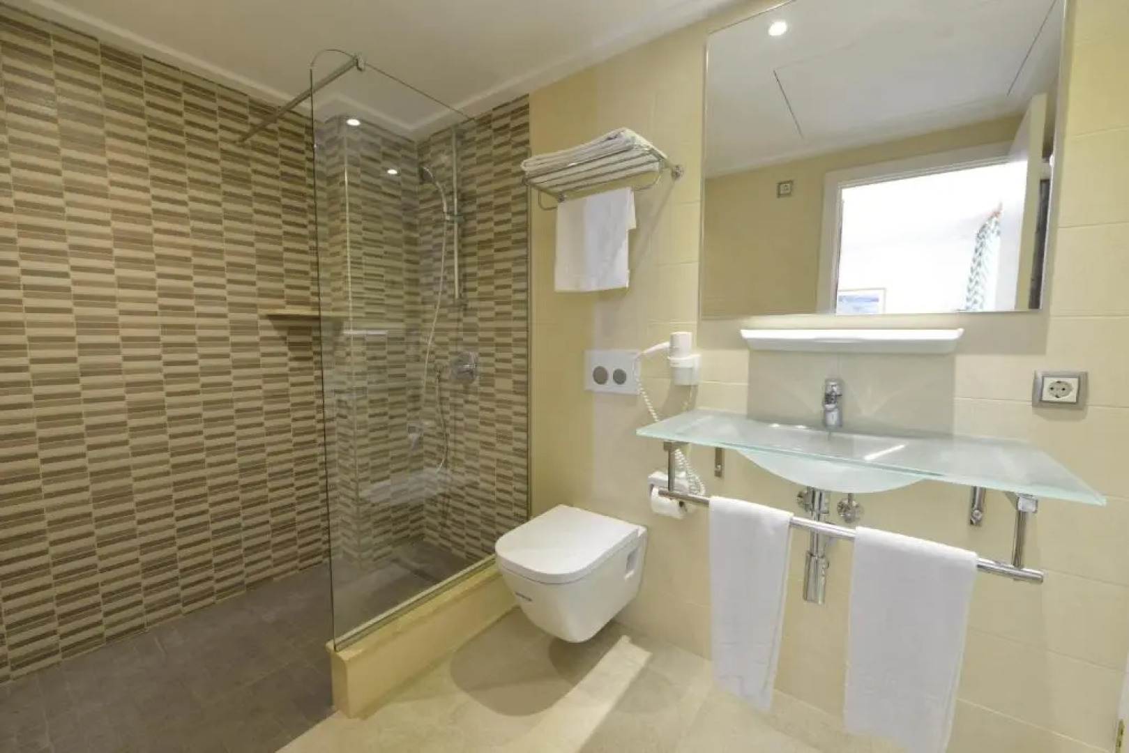 Apartamentos Ferrera Pins