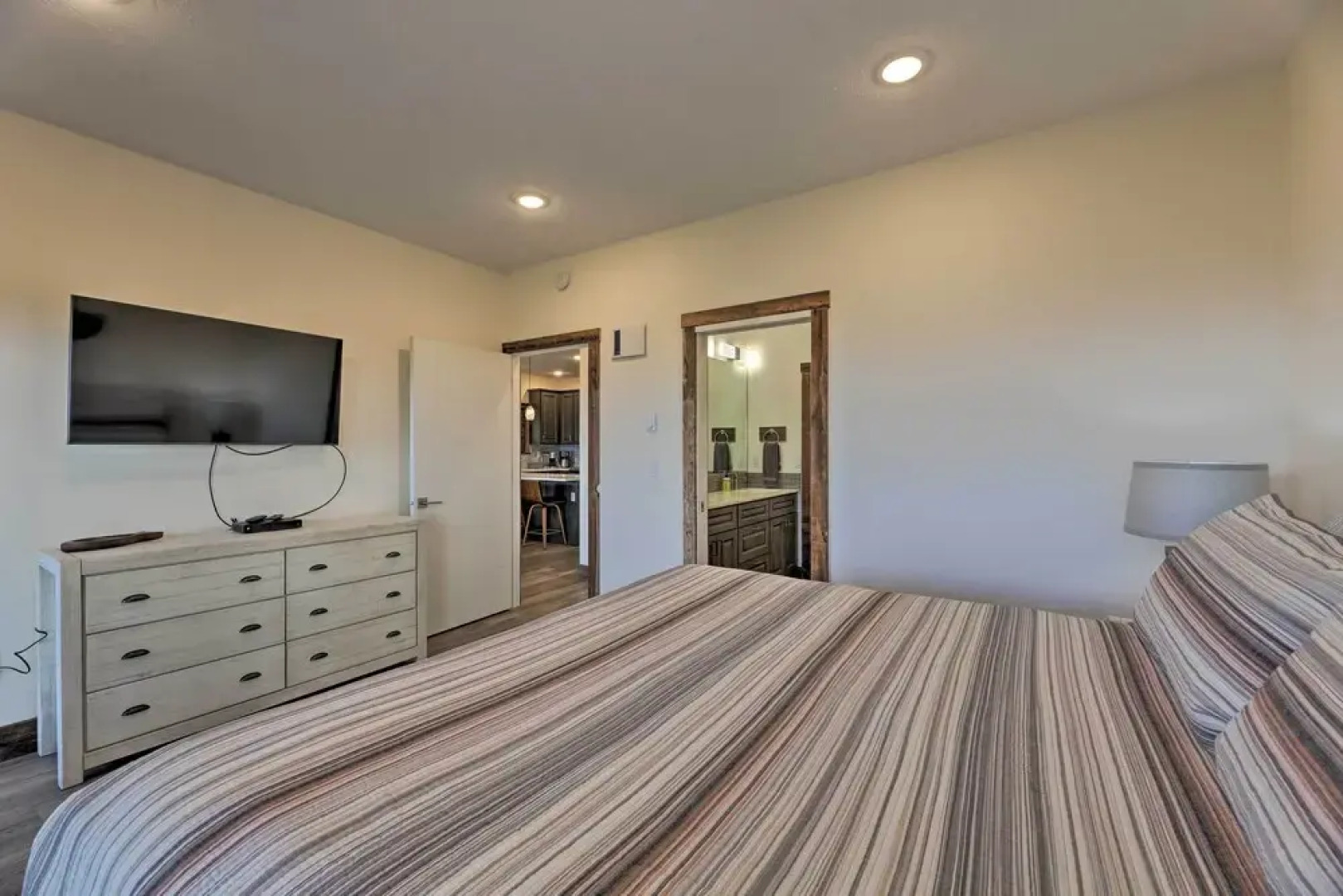 Sanderling Sea Cottages, Unit 6 w/ Beach Access!