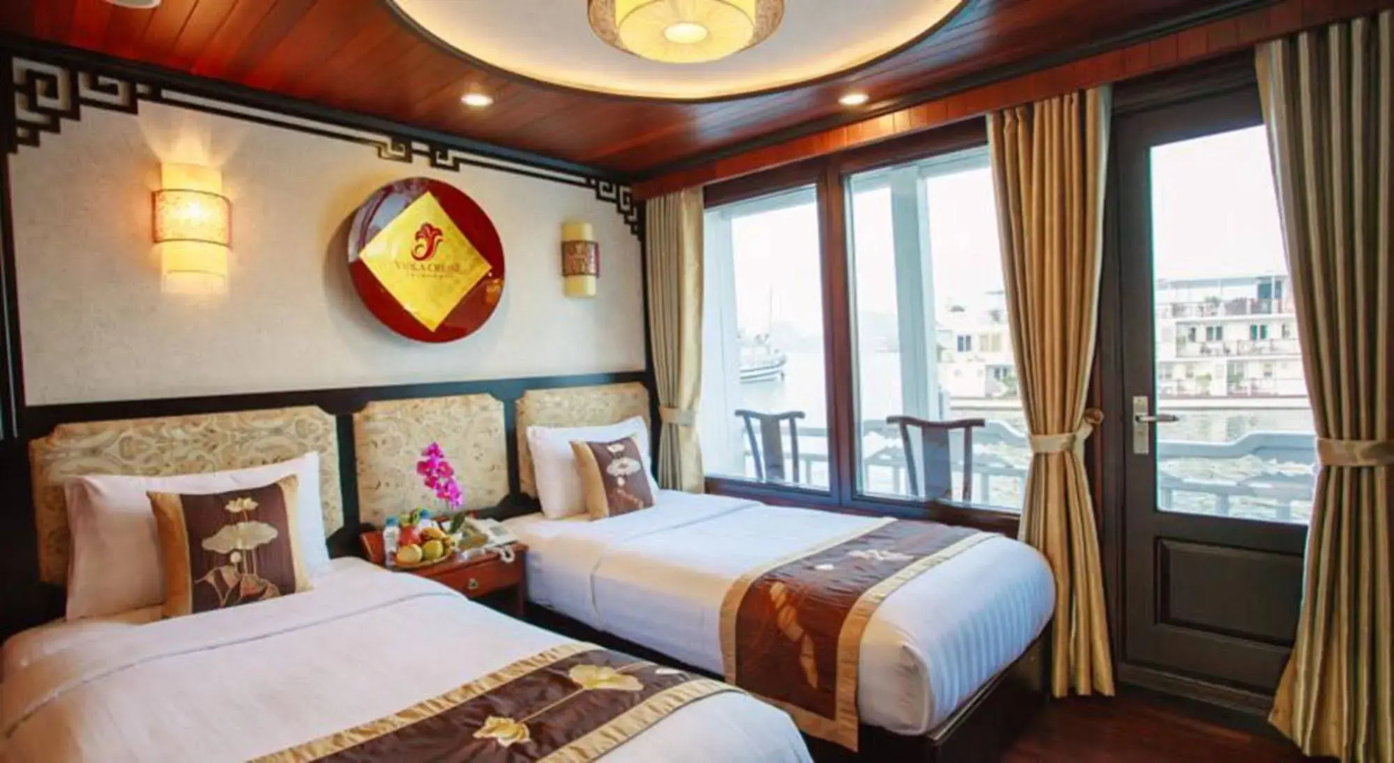 Viola Cruise Halong Bay