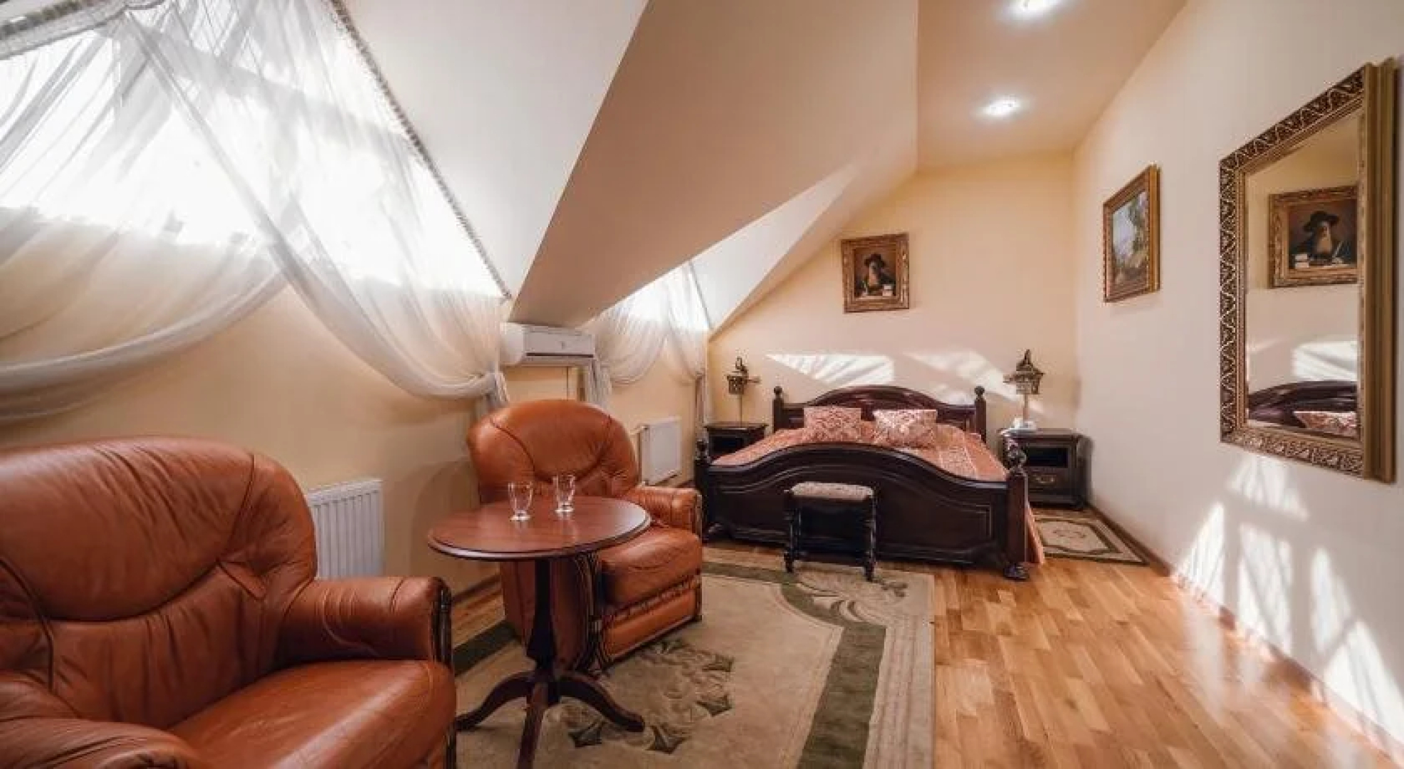 Петровский дворик