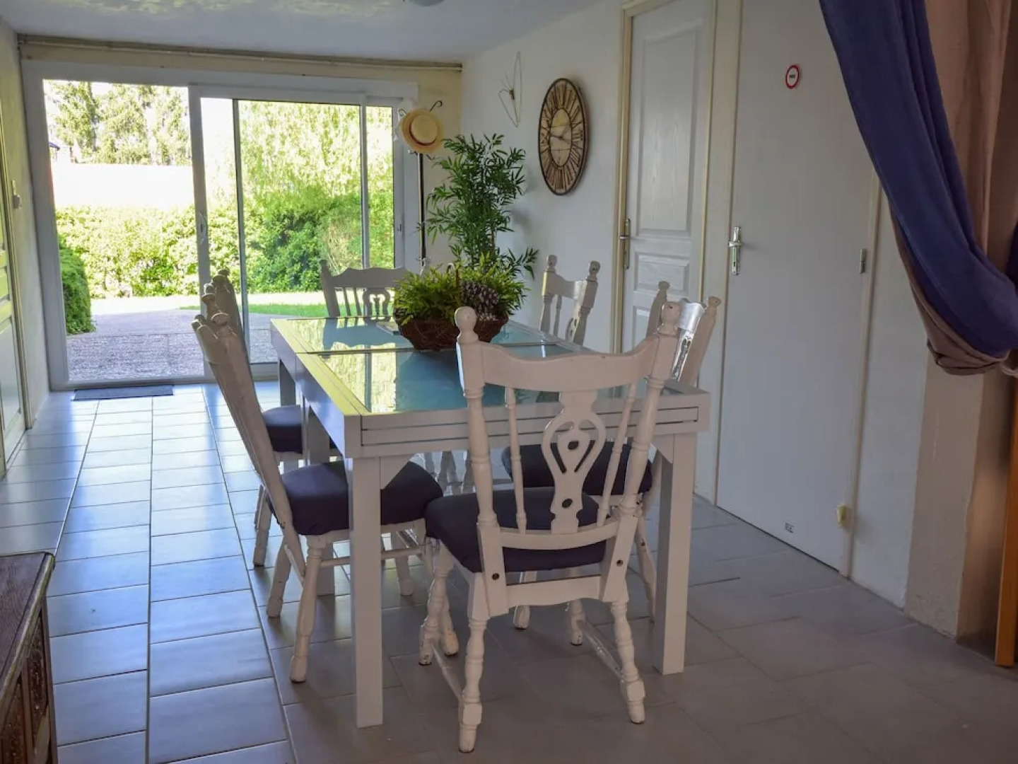 Beautiful Family Villa With Private Pool in Quiet Area of Villeneuve-sur Lot