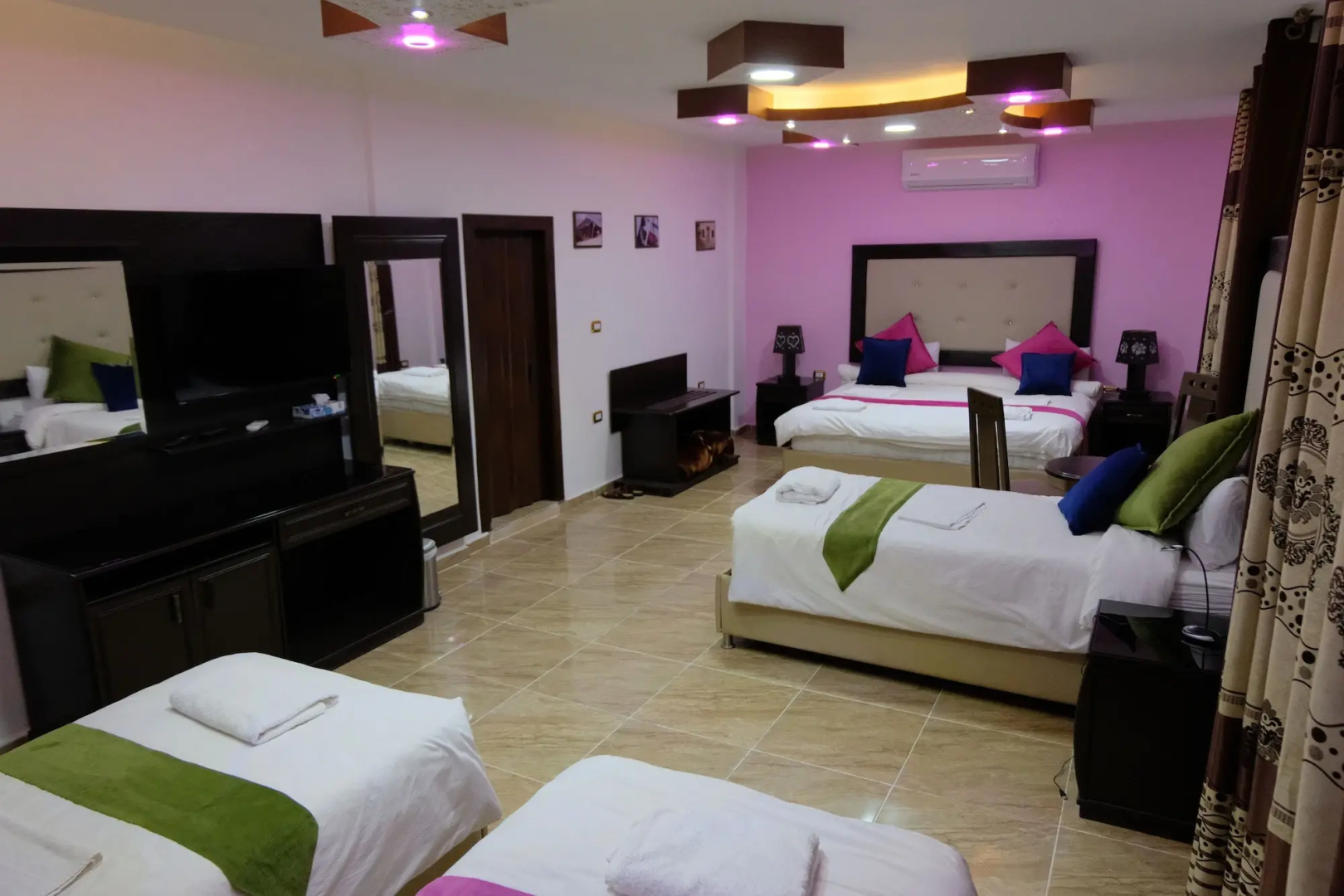 Petra Guests Hotel