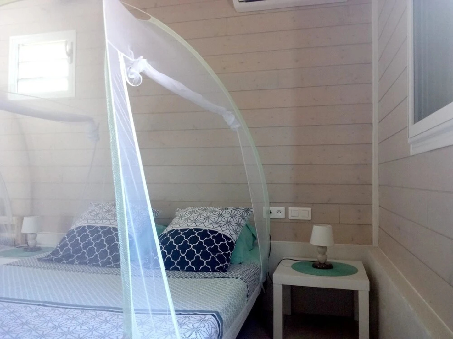 Bungalow With 2 Bedrooms in Bouillante, With Wonderful sea View, Enclo