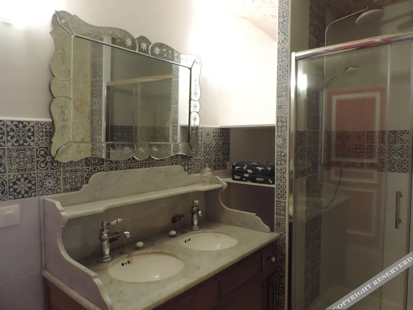 Gîtes troglodytes de la Rochère