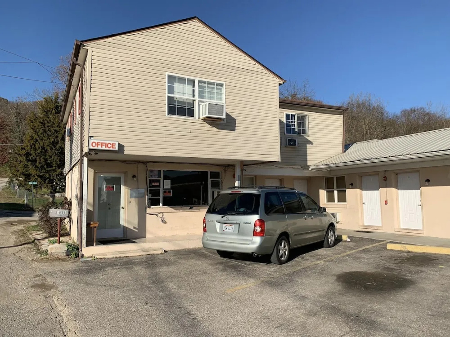 Travelers Motel