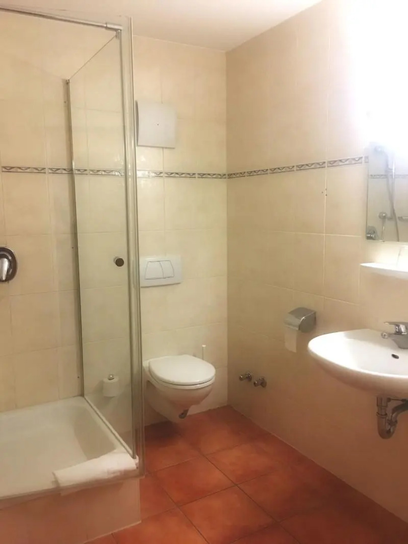 Hotel Hellers Twenty Four 2