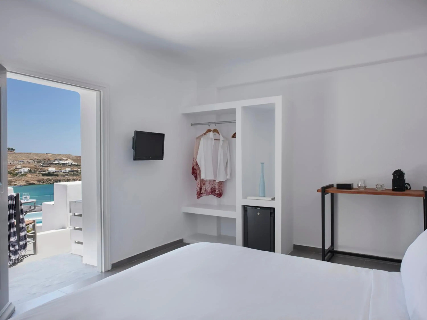 Pietra e Mare - Mykonos Moments
