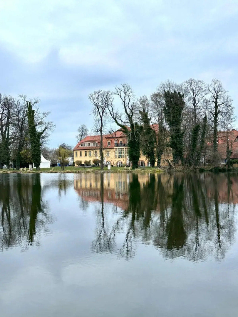 Unique Water Stay Tiny Hausboot für 2 Personen