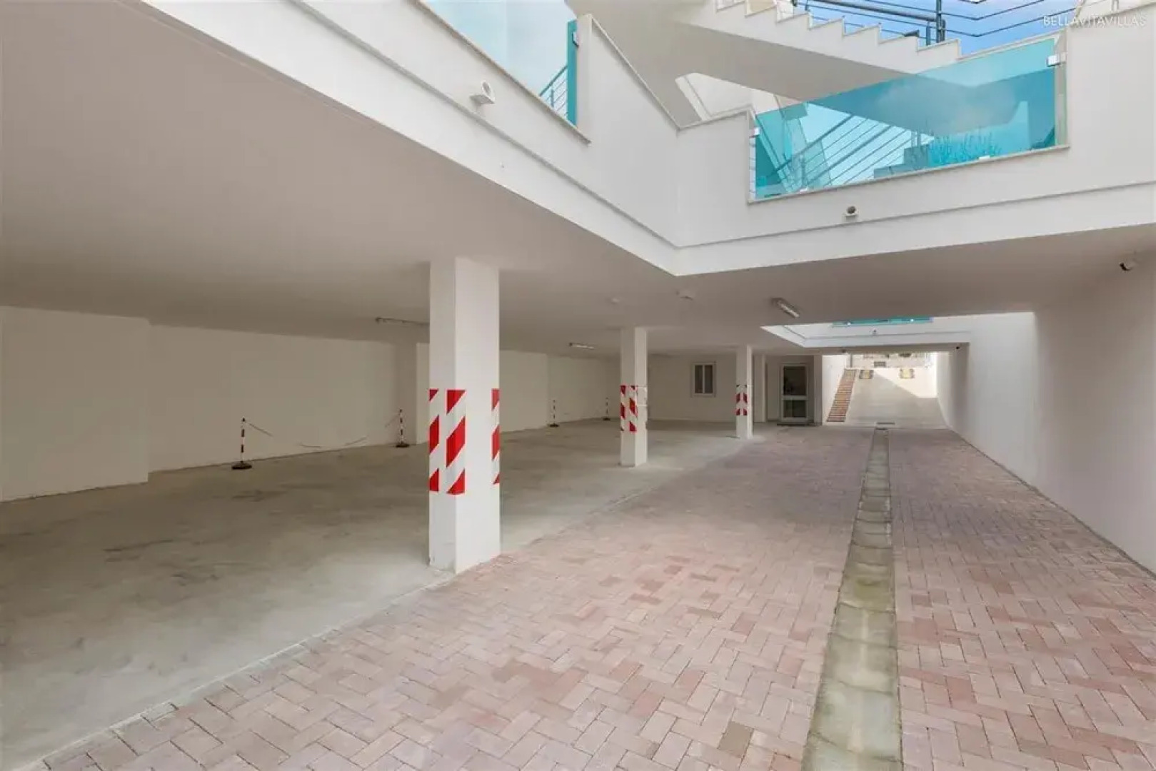 1049 Absolute - Bilo Piano Terra