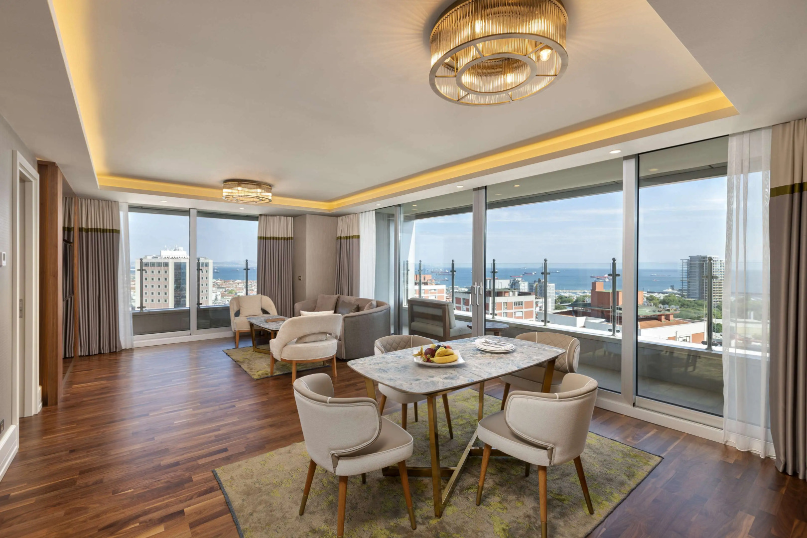 Titanic Port Bakirkoy