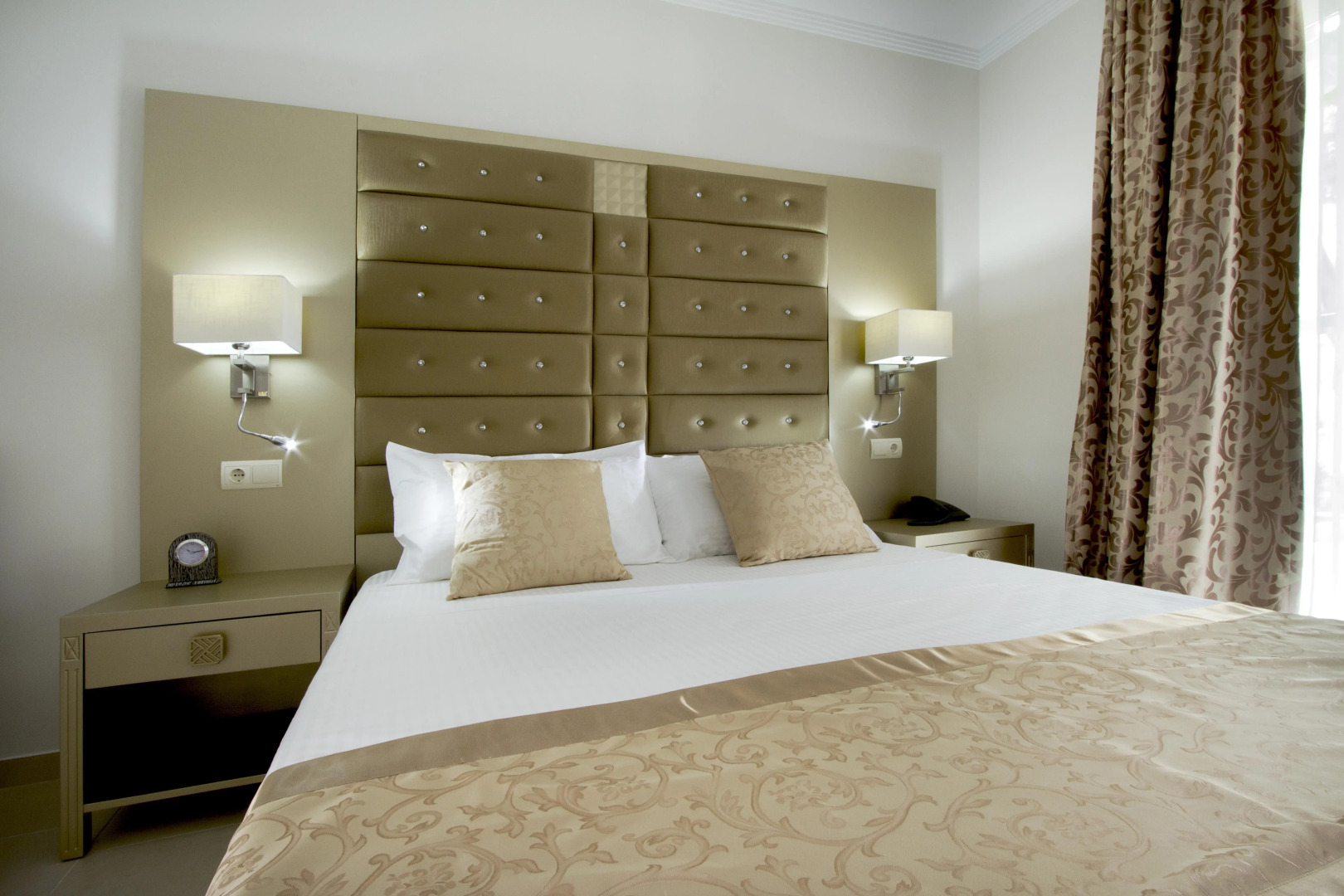 Отель Moon Dreams Torremolinos - Adults Recommended