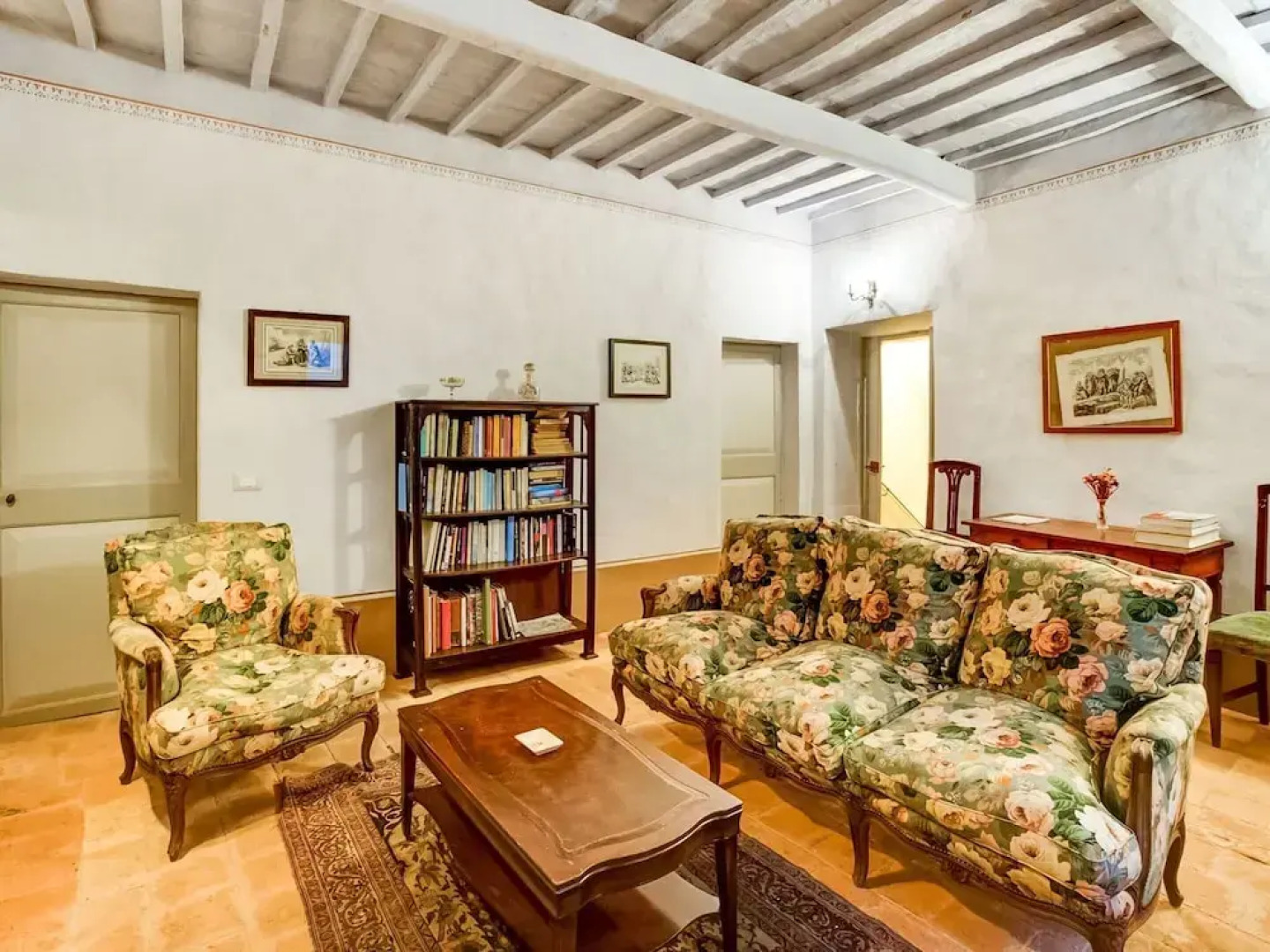 Villa in Rome With Pool & Tiber Valley Views