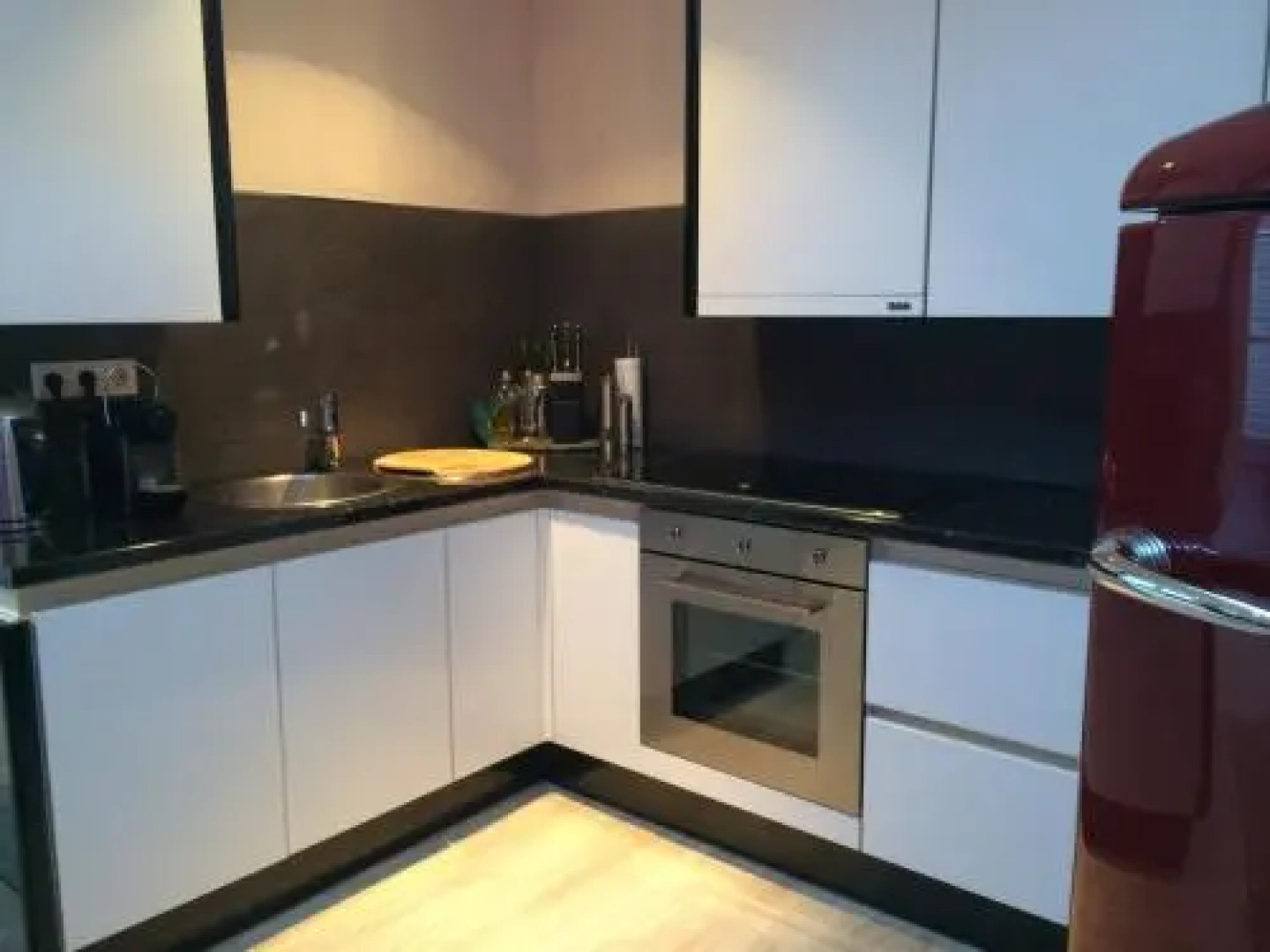 Studio Apartment L.Y.M.A.