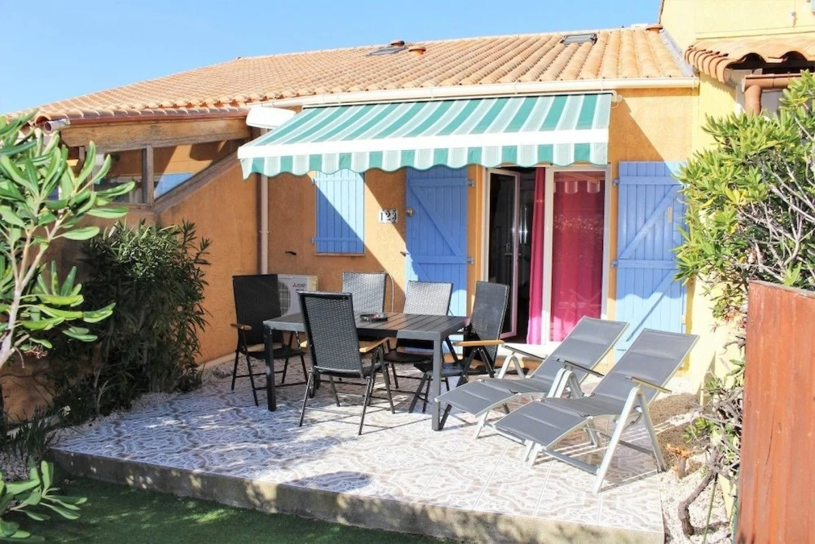 Marine Roussillon 123