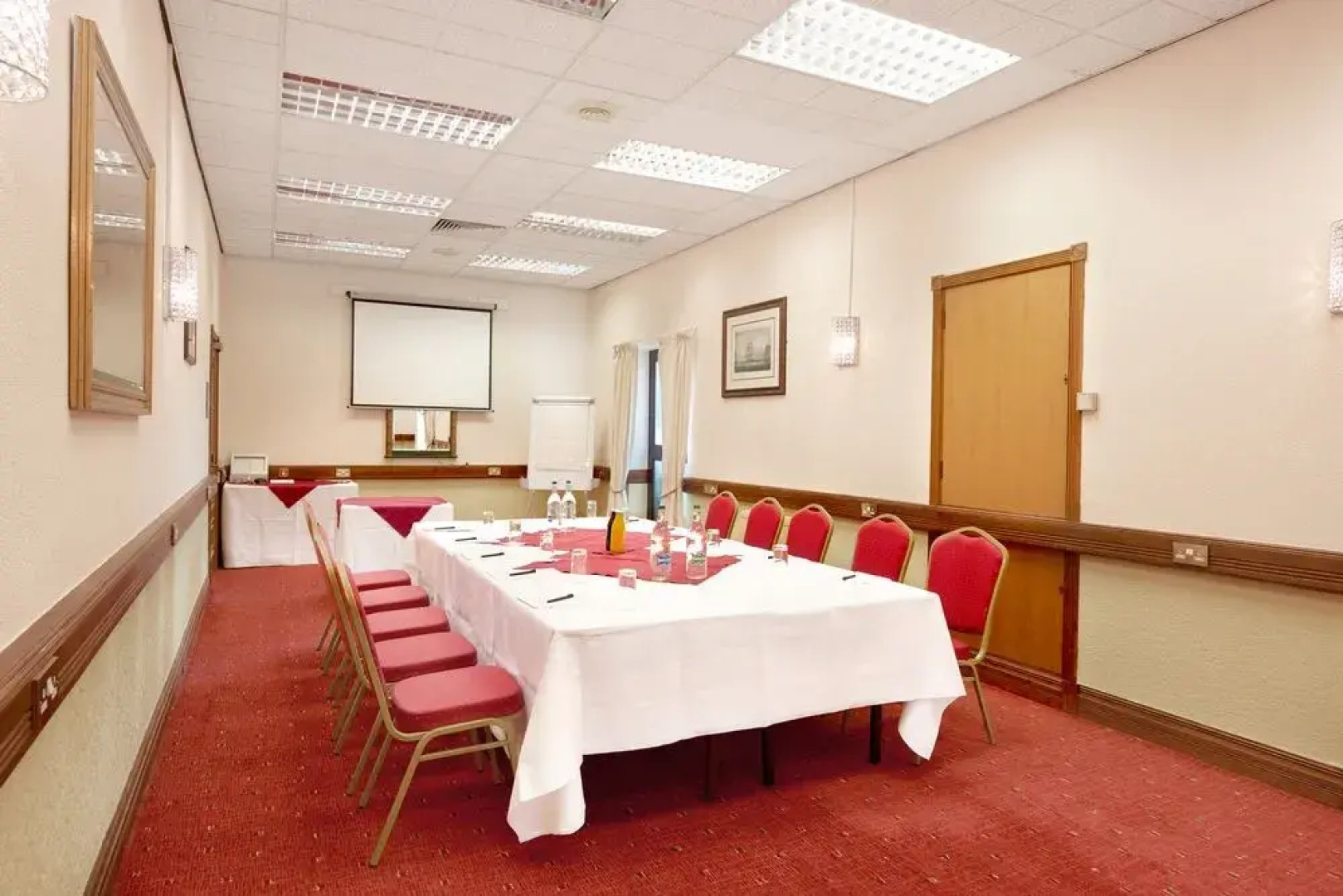 The Hillcrest Hotel, Sure Hotel Collection by Best Western