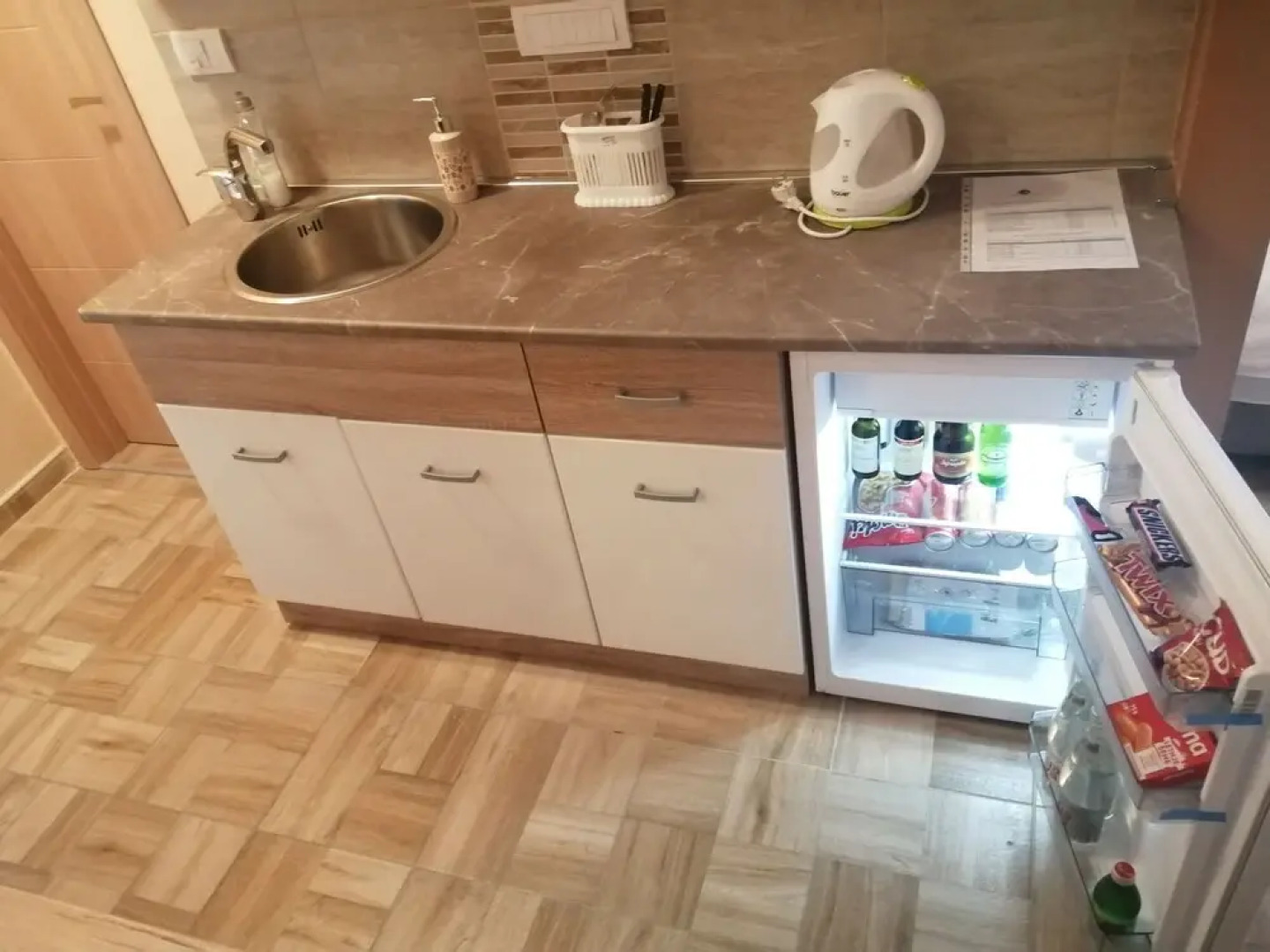 Airport Belgrade R Apartments Hotel