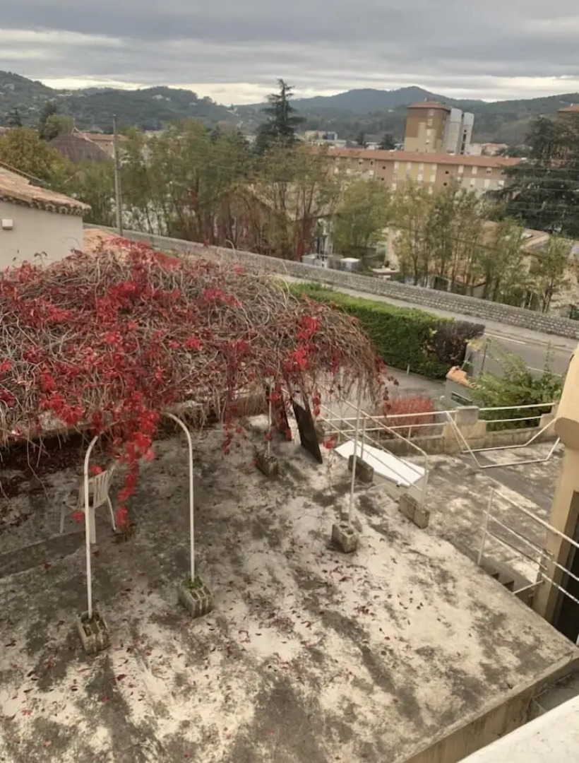 Maison de ville grande terrasse