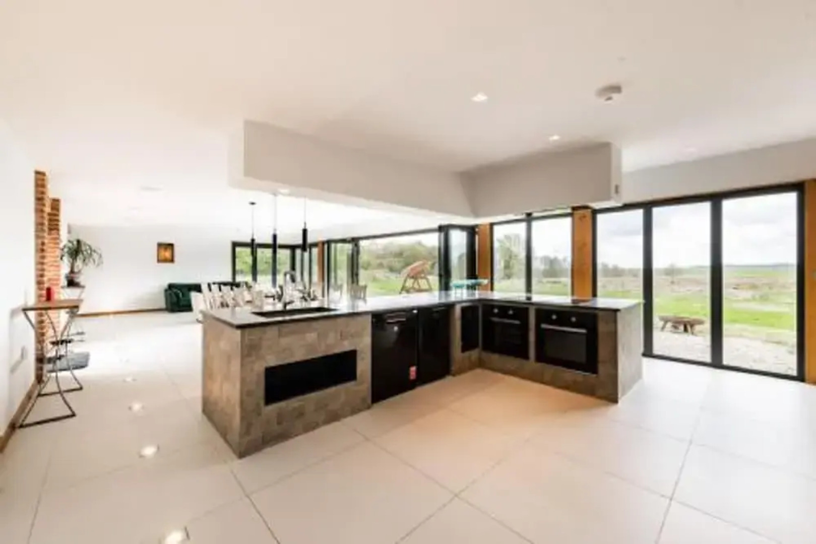 Host Stay Willow Barn