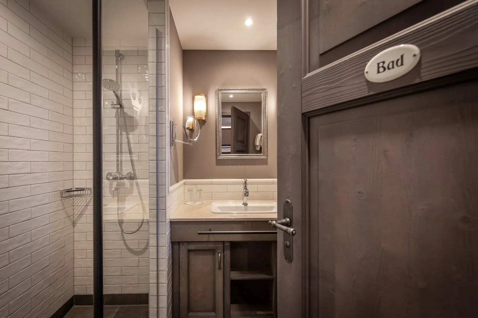 Europa-Park Erlebnis-Resort, Hotel Krønasår