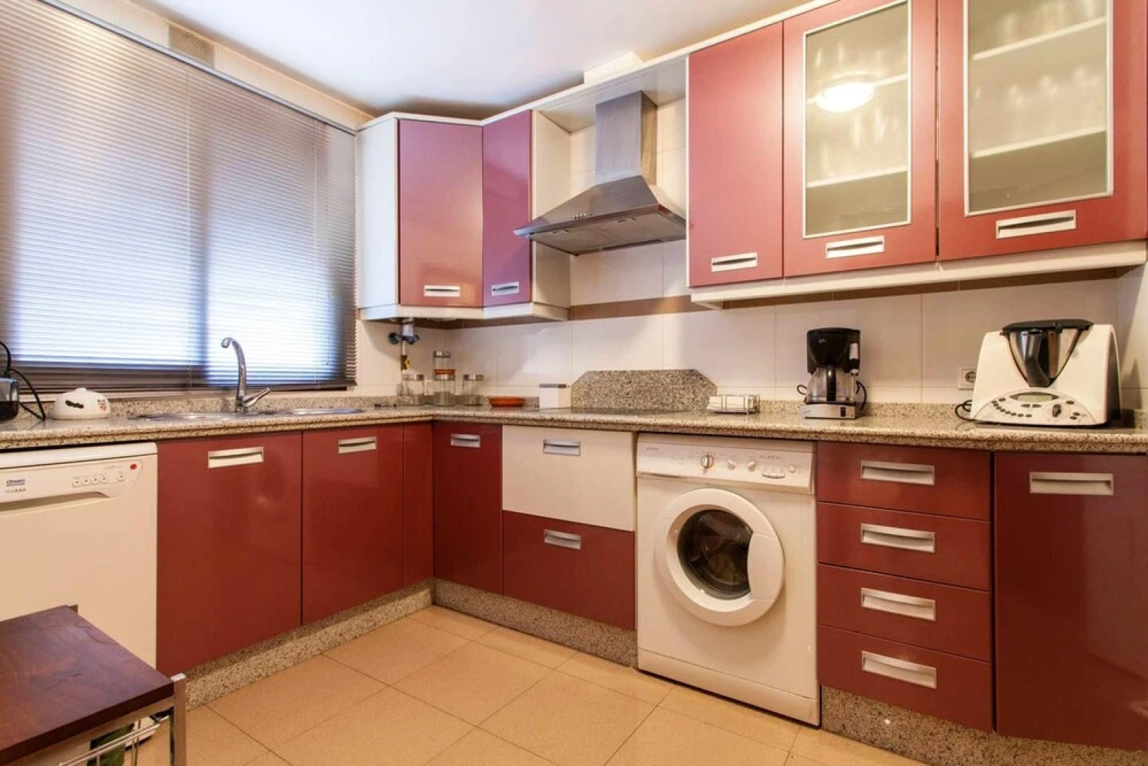 Apartment With 2 Bedrooms in Mairena del Aljarafe, With Shared Pool, Balcony and Wifi