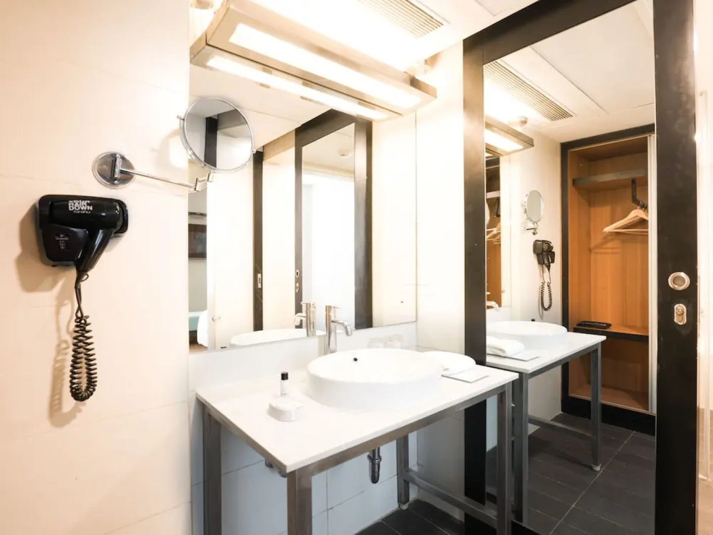 Sunday Hotel Chandigarh Zirakpur