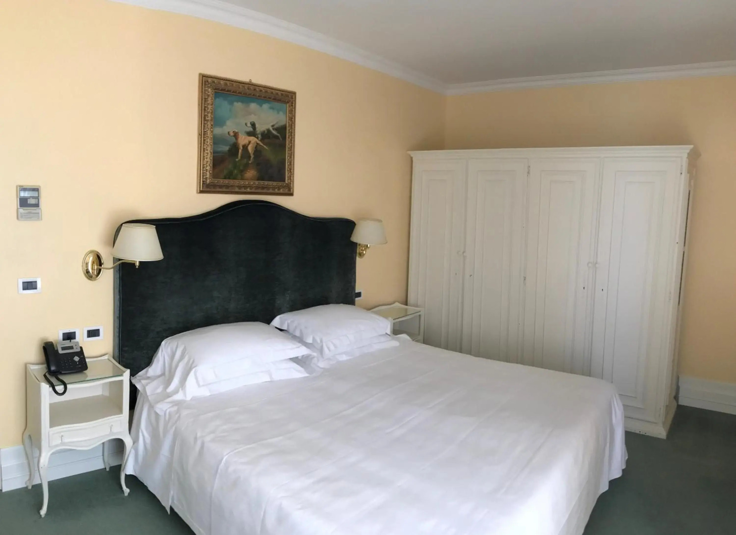 Hotel Riviera & Maximilians