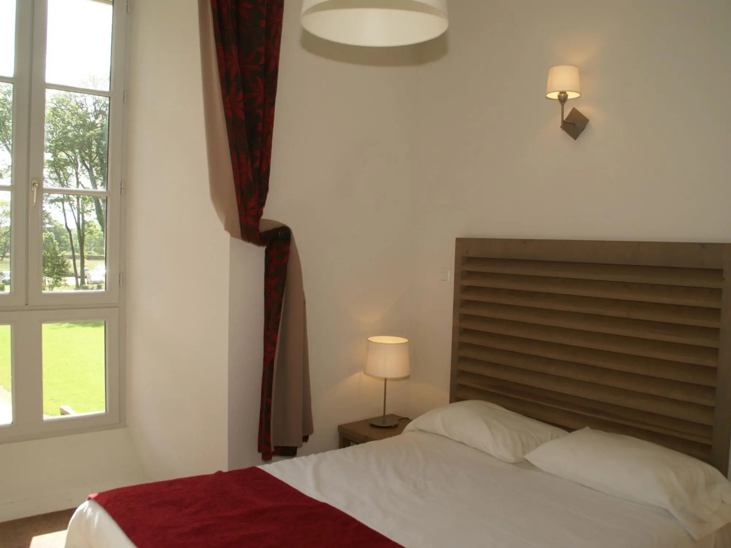 Nice Apartment in a Castle not far From the Breton Beaches