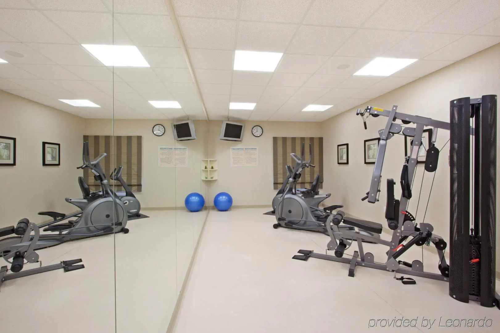 Holiday Inn Express Hotel & Suites Airport Dieppe by IHG