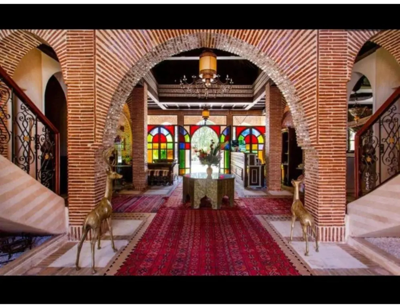 Palace With 2 Villas and 2 Swimming Pools in Sidi Abdellah Ghiat