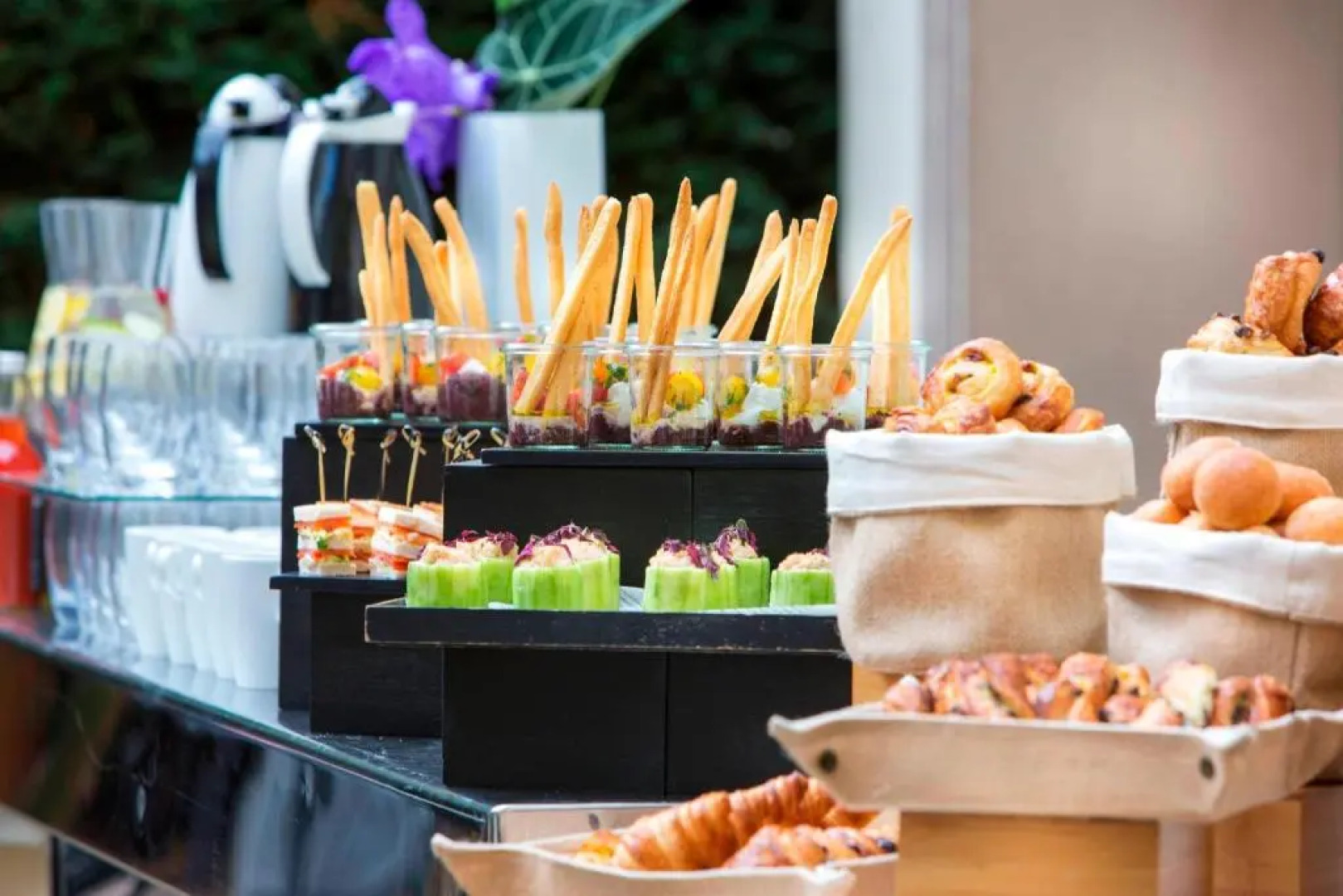 Renaissance Paris Nobel Tour Eiffel Hotel