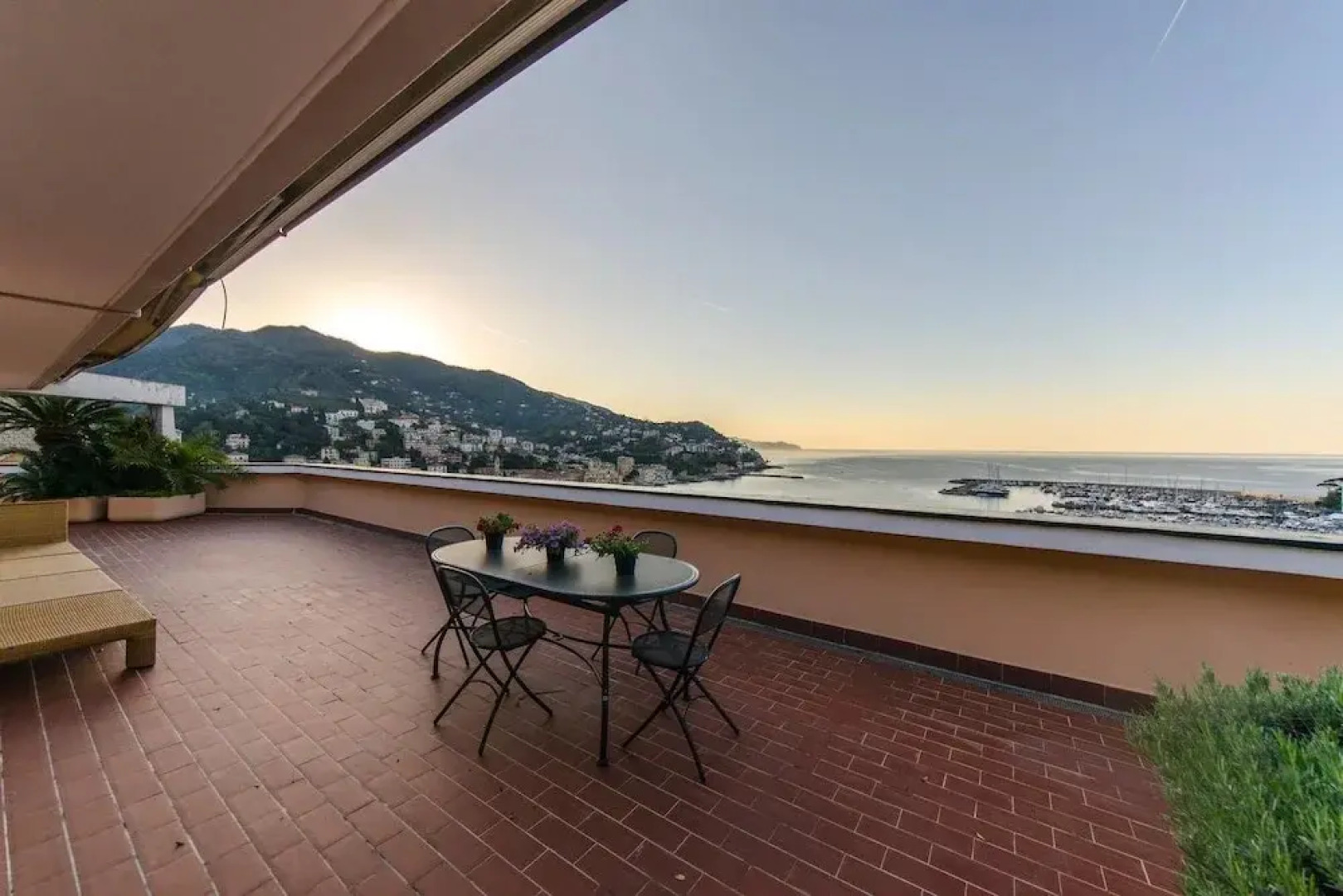 ALTIDO marvellous Penthouse in Rapallo